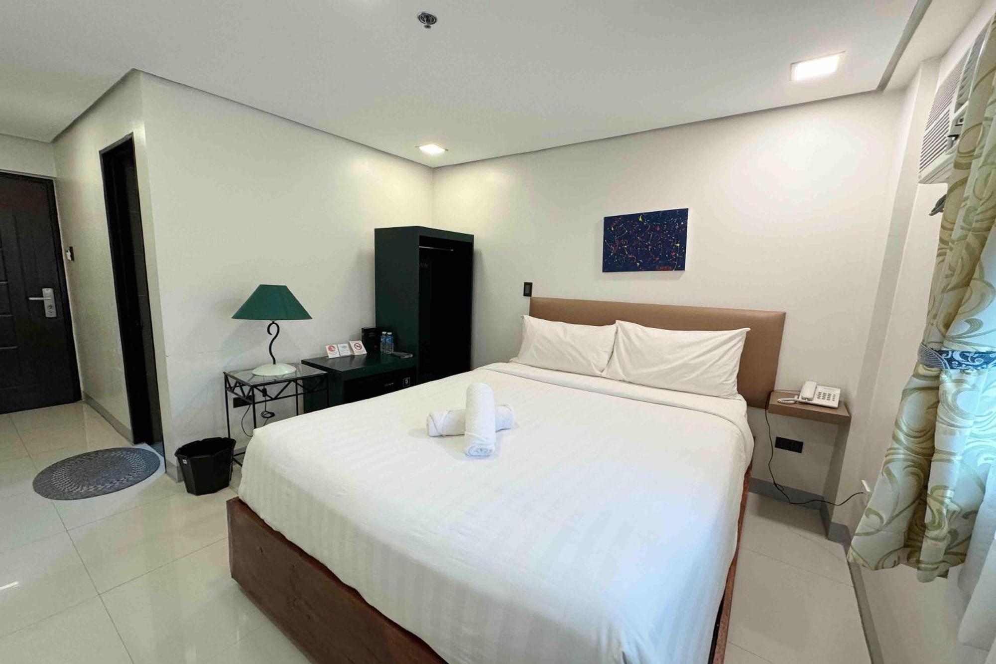 Belltower Csheli Suites Bantay - Виган Экстерьер фото