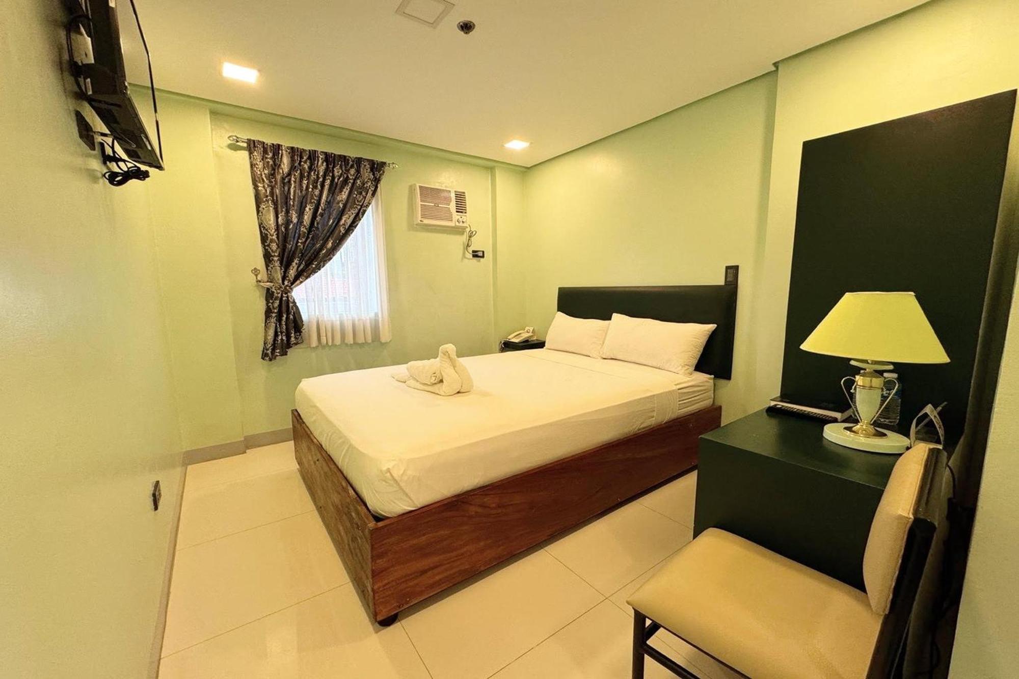 Belltower Csheli Suites Bantay - Виган Экстерьер фото