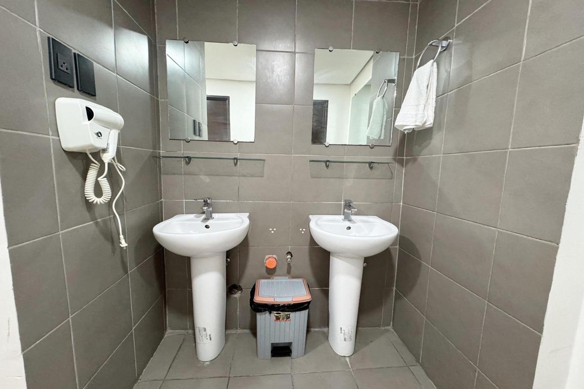 Belltower Csheli Suites Bantay - Виган Экстерьер фото