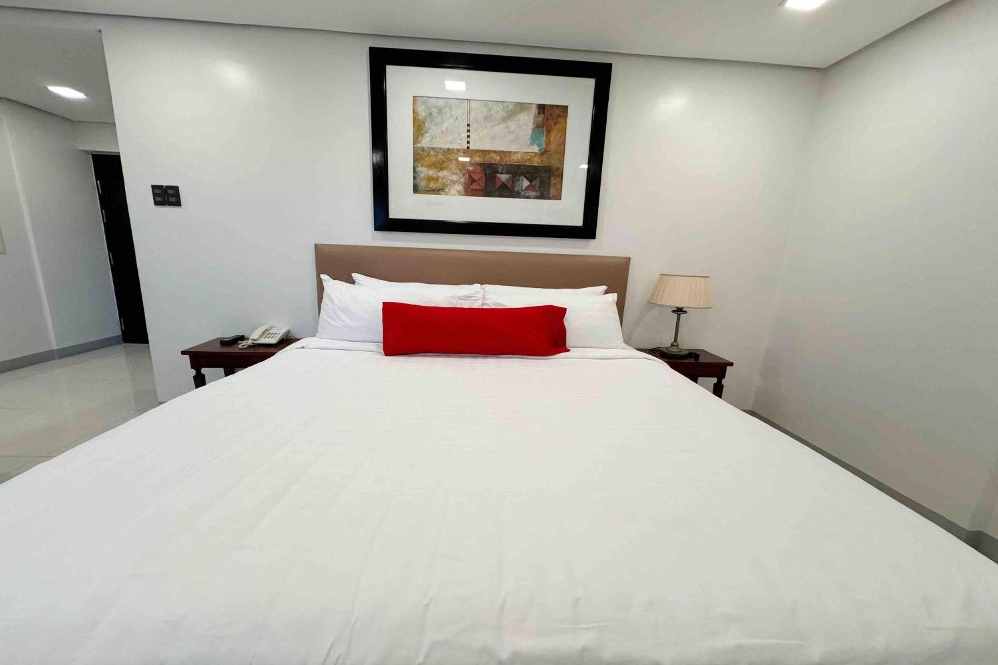 Belltower Csheli Suites Bantay - Виган Экстерьер фото