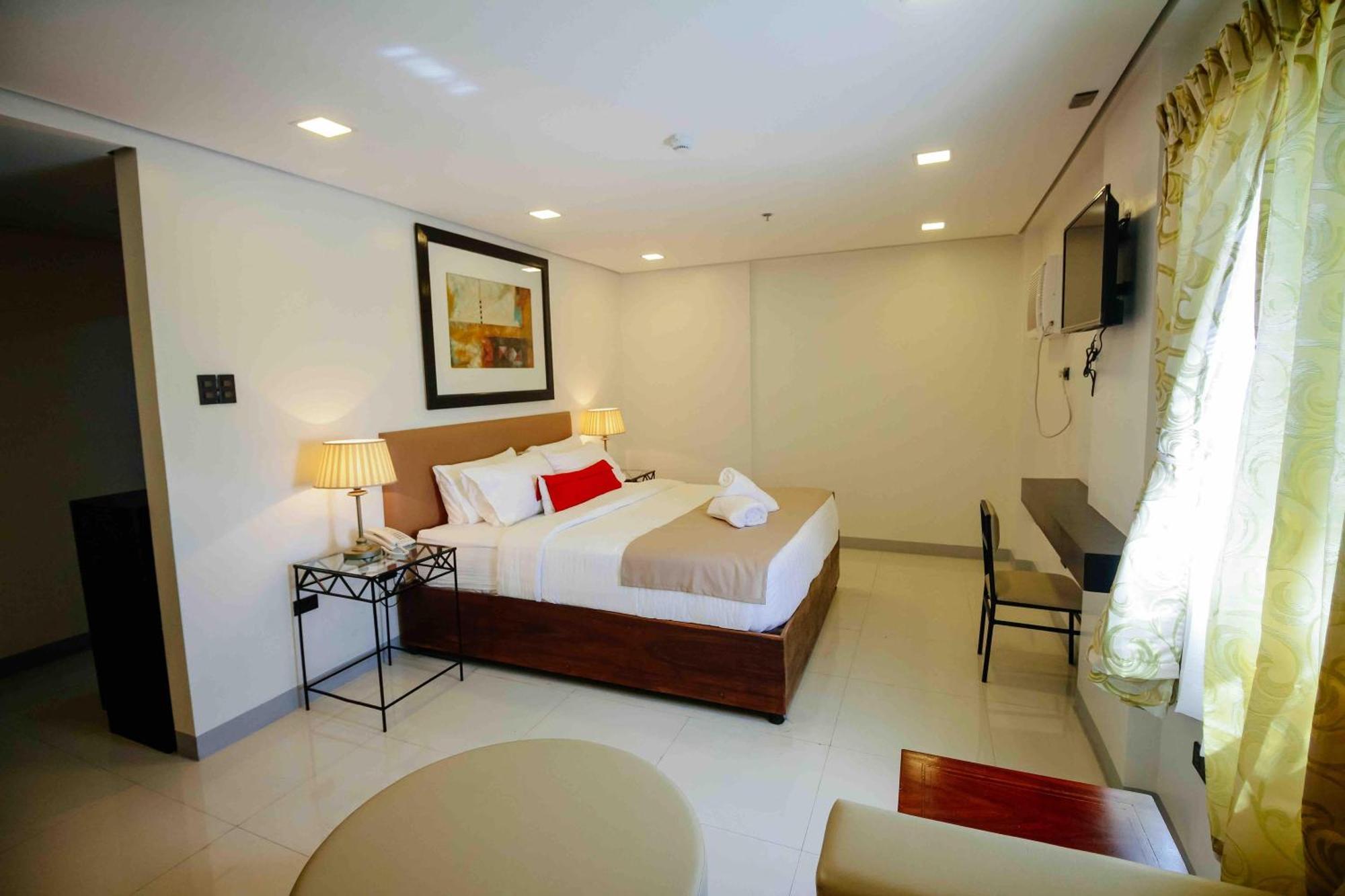Belltower Csheli Suites Bantay - Виган Экстерьер фото